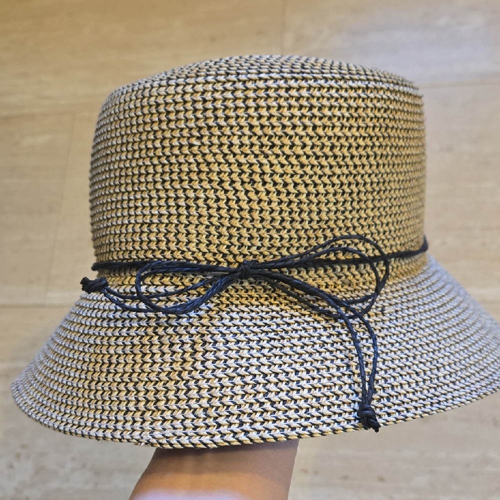 Nine West Stylish Packable Sun Hat